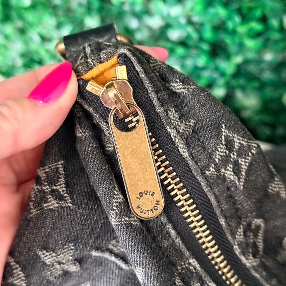 Louis Vuitton Black Denim Shoulder or Crossbody Bag Authentic - Picture 9 of 13